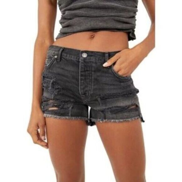 We The Free Shorts Size 24 Button Fly Distressed Raw Hem Denim Black Jean Shorts - Picture 1 of 5